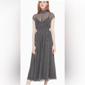 Kate Spade never worn perfect the coming holiday season.